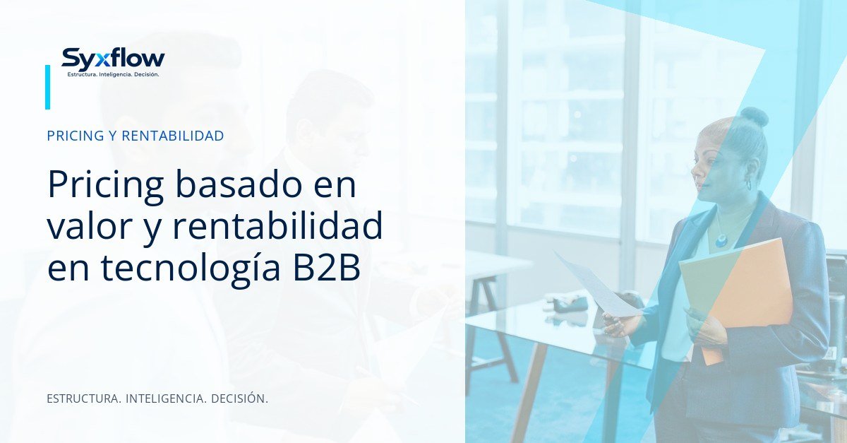 Directores de estrategia comercial y finanzas analizando modelos de tarificación y valor económico en una sala luminosa